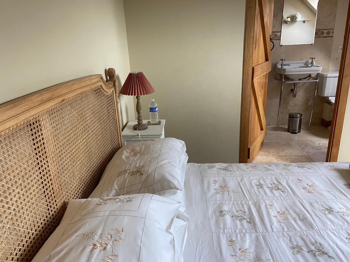 Longere Ville Voisin - Chambre D'Hote Augan Екстер'єр фото