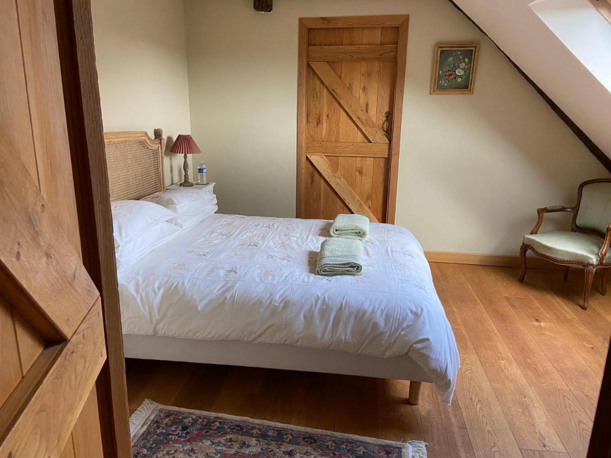 Longere Ville Voisin - Chambre D'Hote Augan Екстер'єр фото